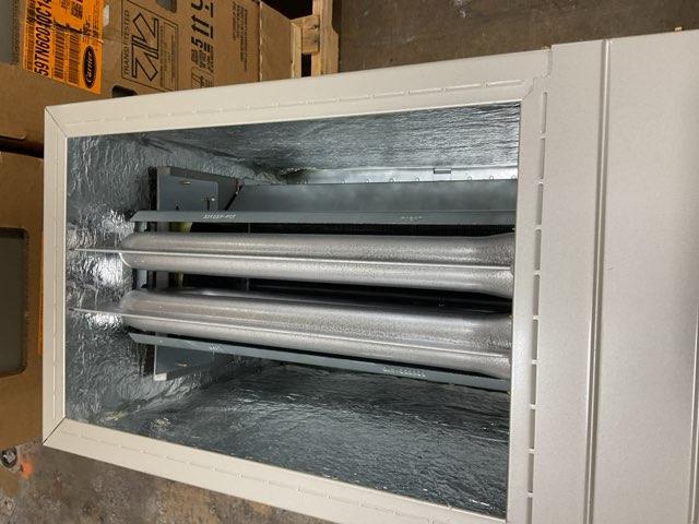 40,000 BTU 2-Stg Multiposition ECM Variable Speed Communicating Gas Furnace 96% 115/60/1 CFM: 1045