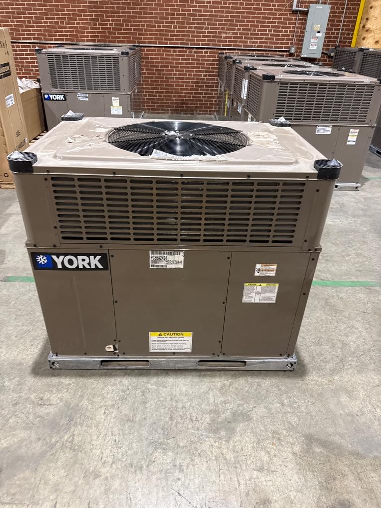 2 Ton Two-Stage Convertible Packaged Air Conditioning Unit, 15.2 SEER2, 208-230/60/1, R410A