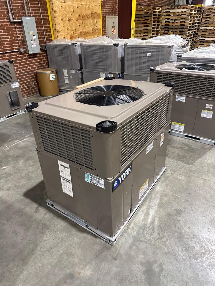 3 Ton Ultra Low NOx Single-Stage Convertible Natural G/E Packaged Unit, 14 SEER, 208-230/60/1, R410A