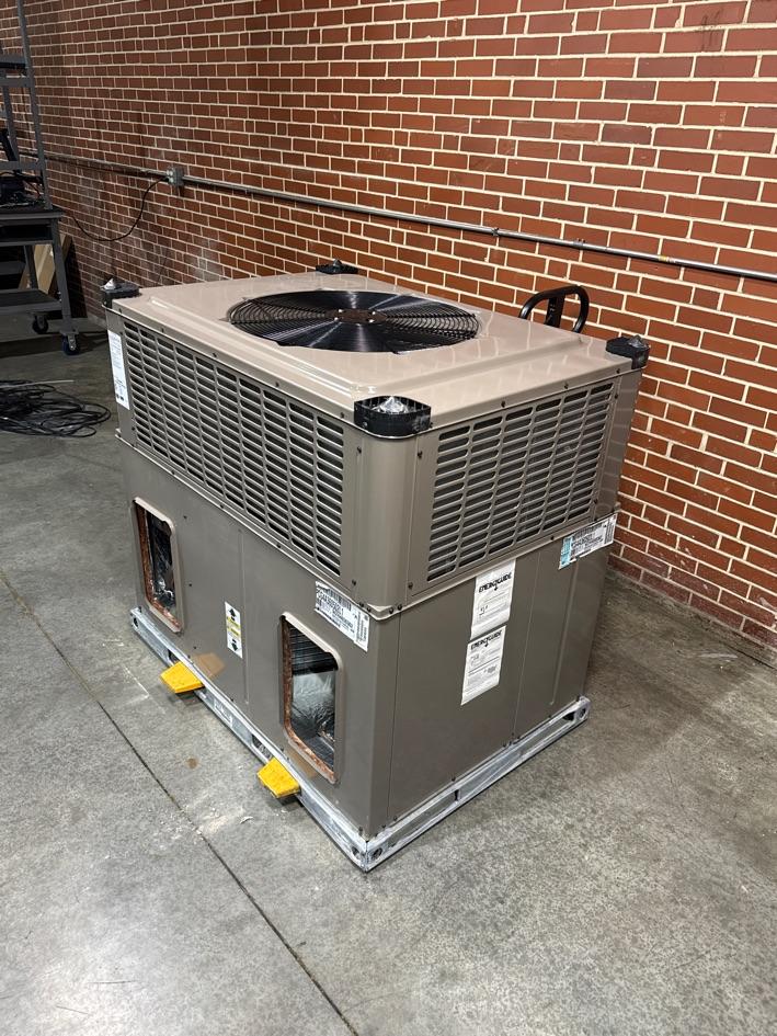 3 Ton Ultra Low NOx Single-Stage Convertible Natural G/E Packaged Unit, 14 SEER, 208-230/60/1, R410A