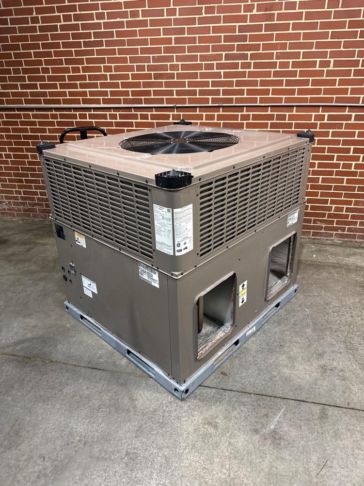 4 Ton Low NOx 2-Stg Convertible Natural Gas/Electric Packaged Unit, 15.2 SEER2, 208-230/60/1, R410A