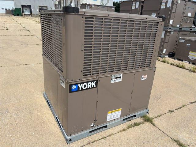 5 Ton Single-Stage Convertible Packaged Heat Pump Unit, 14 SEER, 460/60/3, R410A