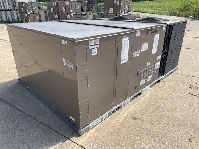 17.5 Ton Four-Stage Downflow Natural Gas/Electric Packaged Unit, 10.8 EER, 208-230/60/3, R410A
