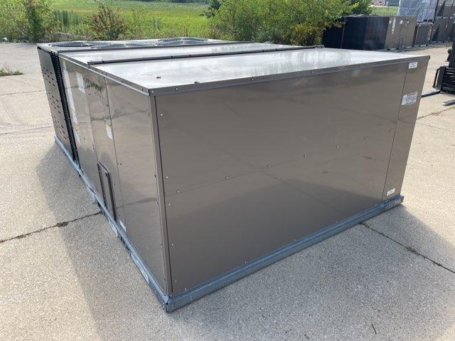 20 Ton Four-Stage Downflow Packaged Air Conditioning Unit, 11 EER, 208-230/60/3, R410A