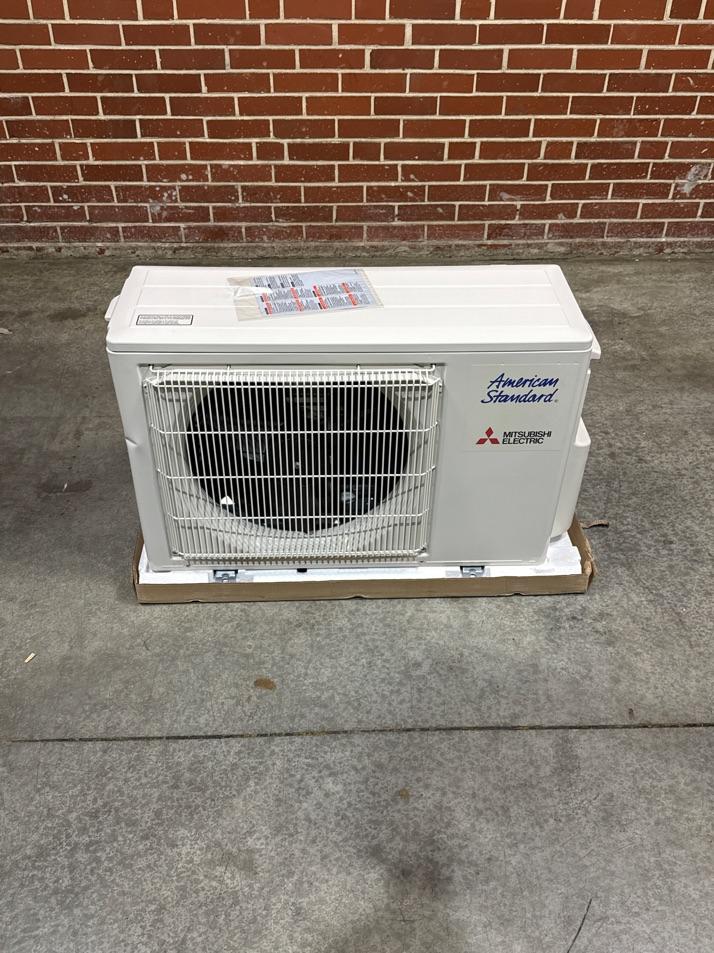 9,000 BTU Single-Zone Outdoor Inverter Heat Pump Mini Split Unit, 18 SEER 208-230/60/1 R-410A