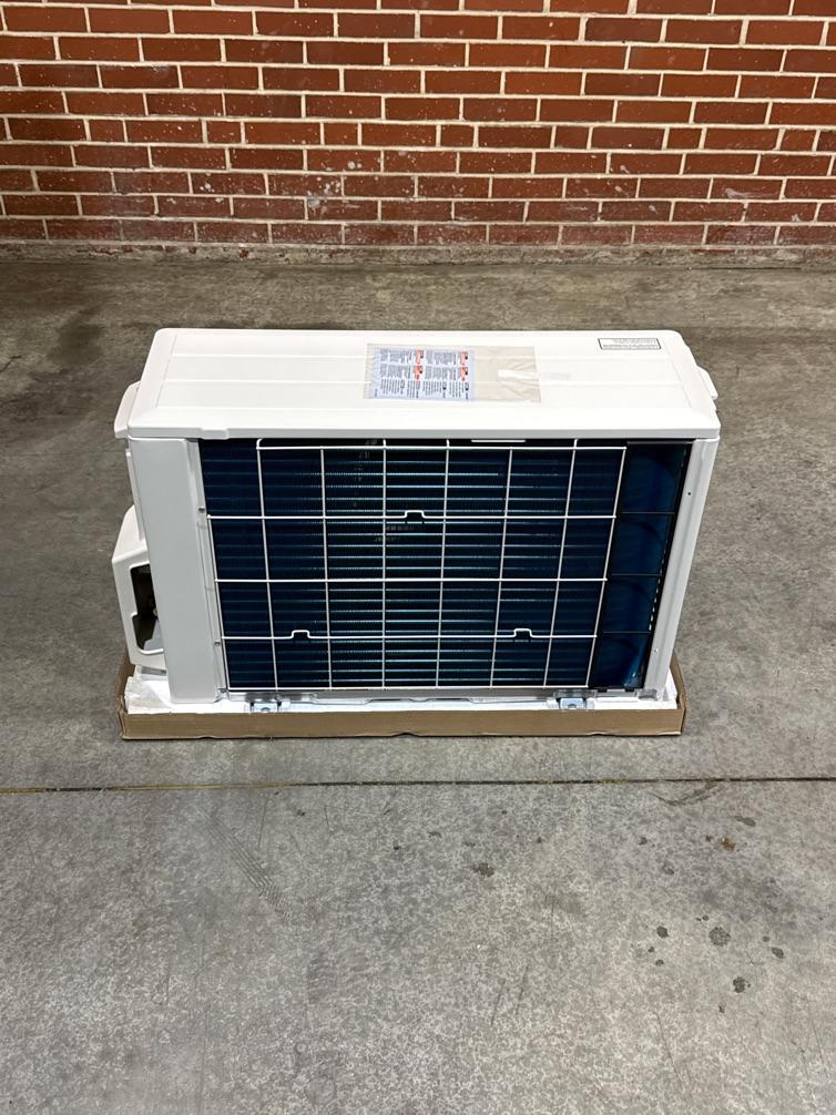 9,000 BTU Single-Zone Outdoor Inverter Heat Pump Mini Split Unit, 30.5 SEER 208-230/60/1 R-410A