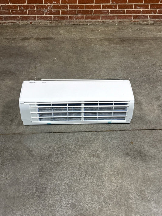 9,000 BTU Single-Zone Indoor Inverter Heat Pump Mini Split Unit, 18 SEER 208-230/60/1 R-410A
