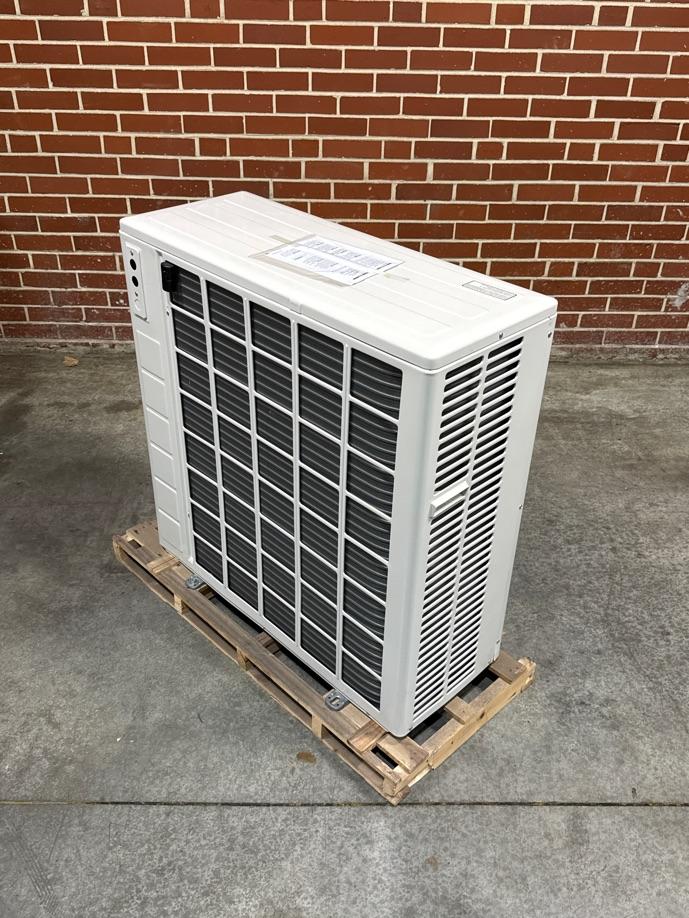30,000 BTU Single-Zone Outdoor Inverter Air Conditioner Mini Split Unit, 16 SEER 208-230/60/1 R-410A