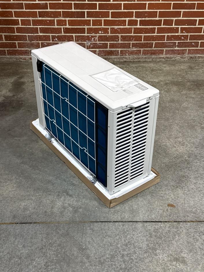 9,000 BTU Single-Zone Outdoor Inverter Heat Pump Mini Split Unit, 18 SEER 208-230/60/1 R-410A