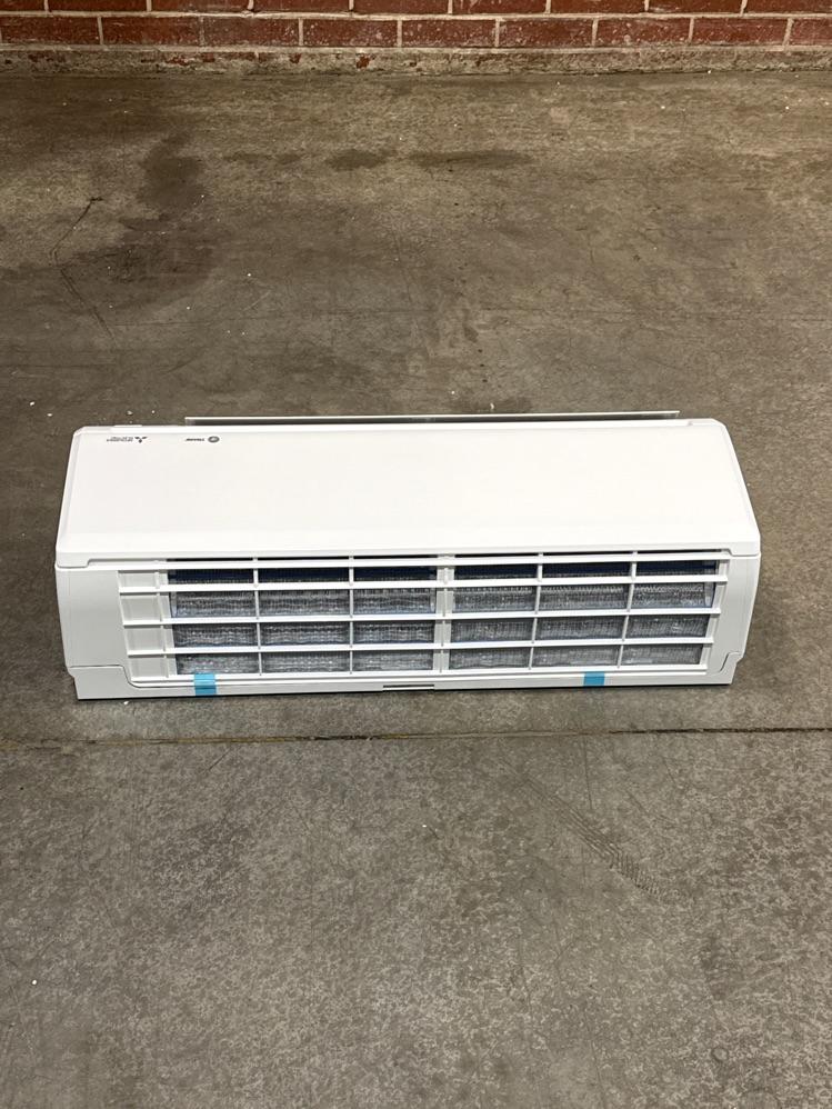 12,000 BTU Single-Zone Indoor Inverter Heat Pump Mini Split Unit, 17 SEER 115/60/1 R-410A