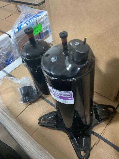 1.5 Ton Single-Stage AC Rotary Compressor 208/230/60/1 R32
