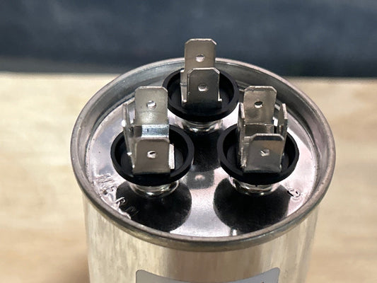 370 Vac, 50+5MFD 50/60 Hz, Round Capacitor