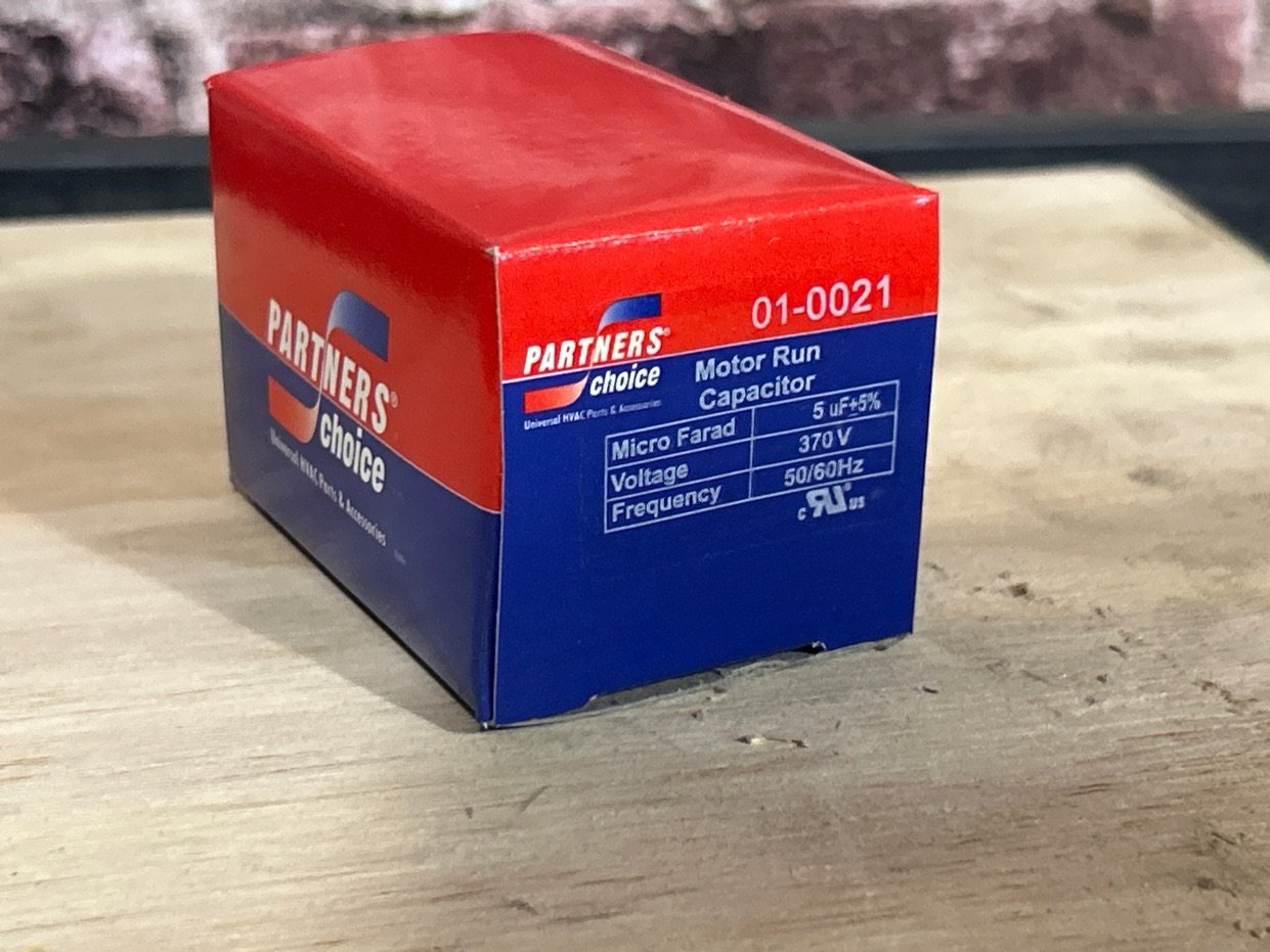 370 Vac, 5MFD 50/60 Hz, Round Capacitor