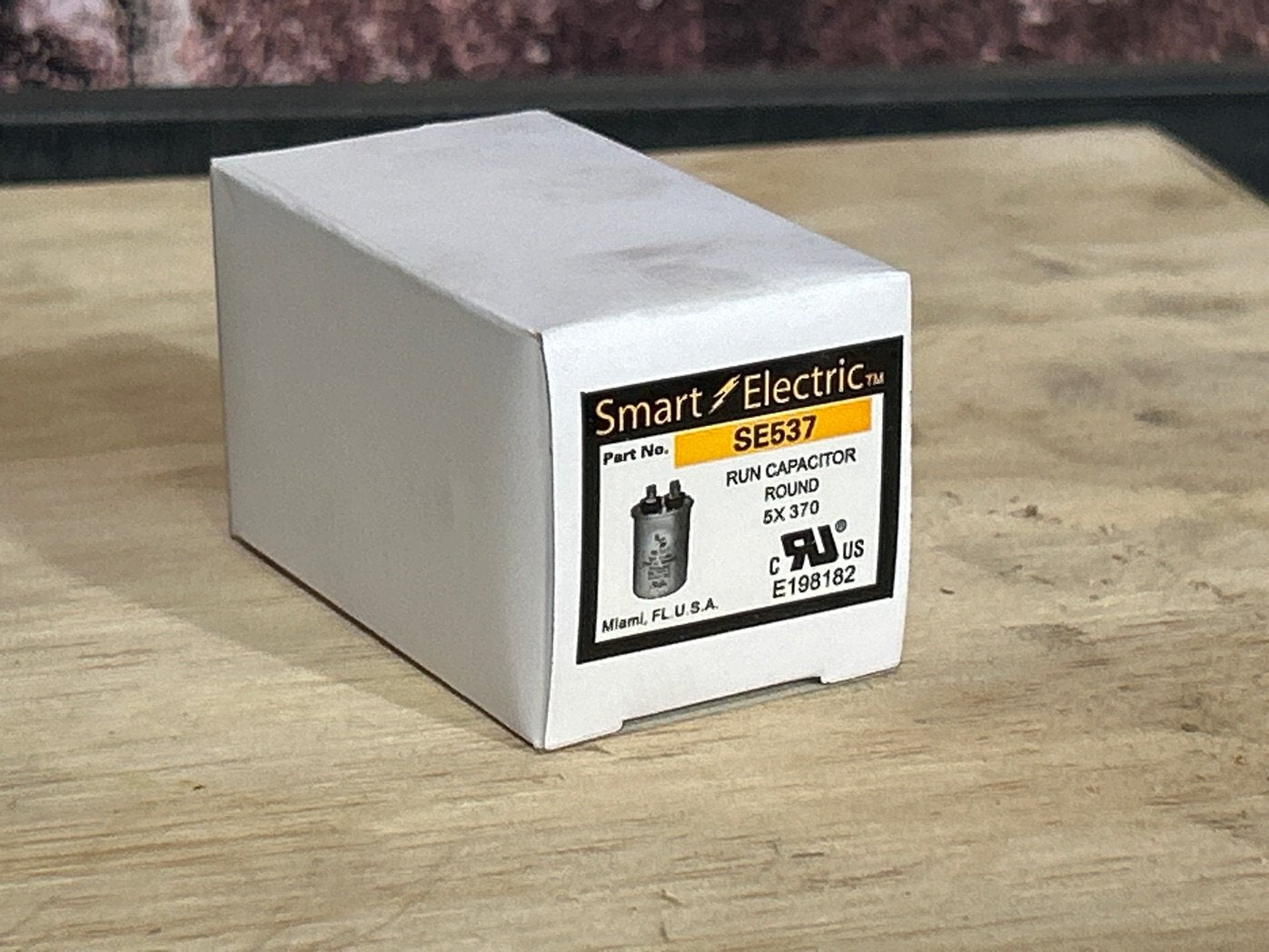370 Vac, 5MFD 50/60 Hz, Round Capacitor