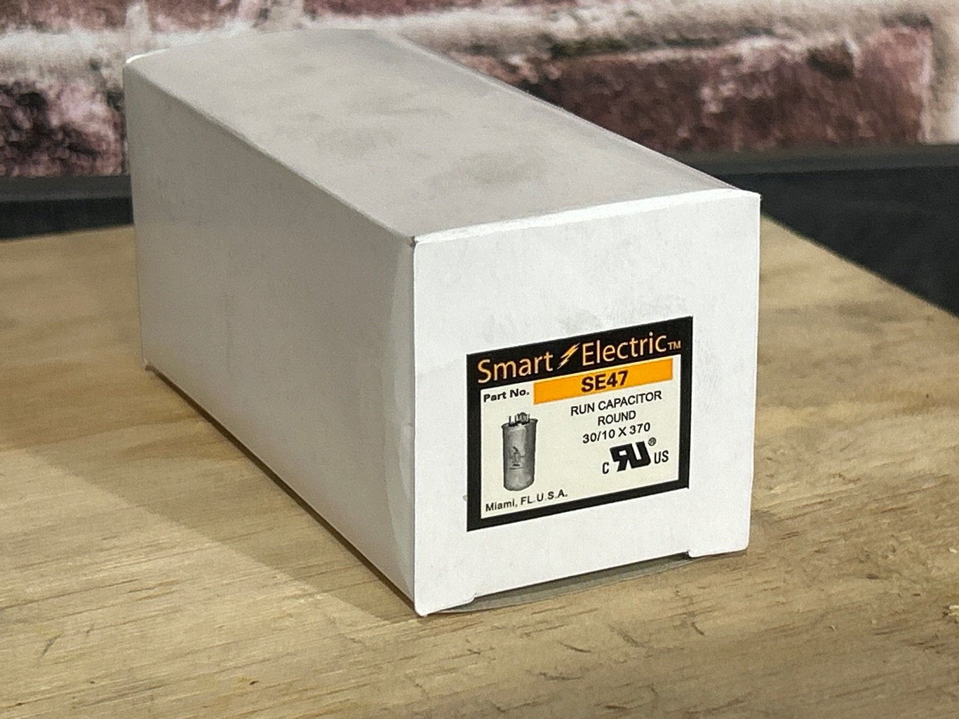 370 Vac, 30+10MFD 50/60 Hz, Round Capacitor
