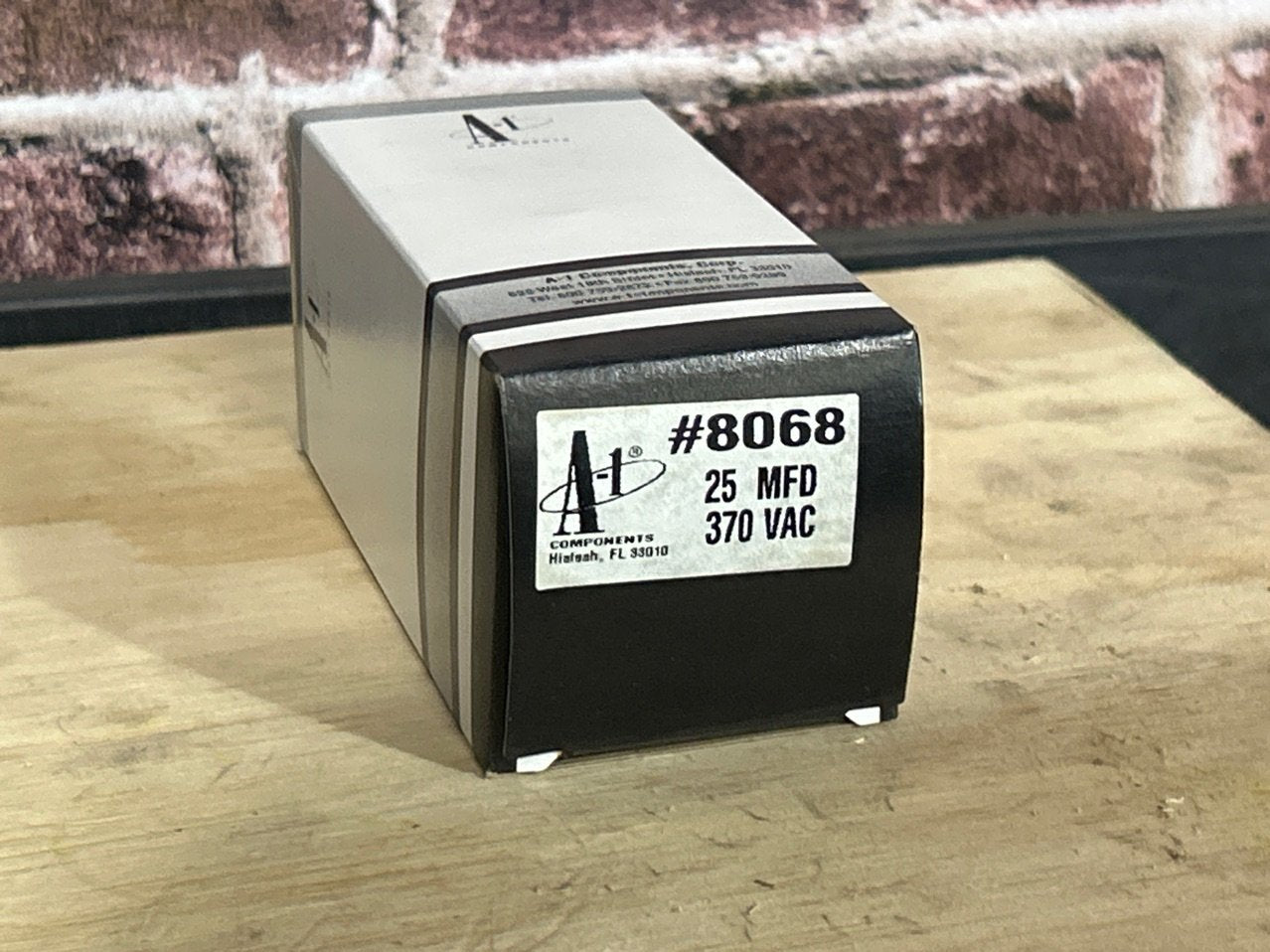 370 Vac, 25MFD 50/60 Hz, Oval Capacitor