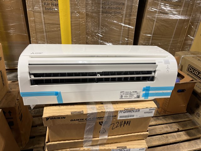 9,000 BTU Single-Zone Indoor Inverter Heat Pump Mini Split Unit, 18 SEER 208-230/60/1 R-410A