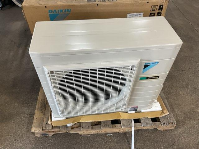 15,000 BTU Single-Zone Outdoor Inverter Heat Pump Mini Split Unit, 20.6 SEER 208-230/60/1 R-410A