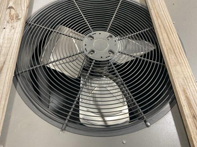 4 Ton Single-Stage Convertible Natural Gas/Electric Packaged Unit, 14 SEER, 208-230/60/3, R410A