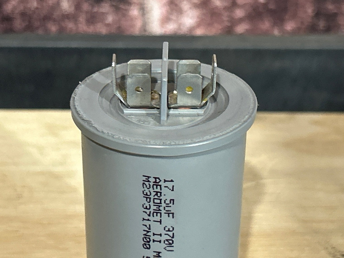 370 Vac, 17.5MFD 50/60 Hz, Round Capacitor