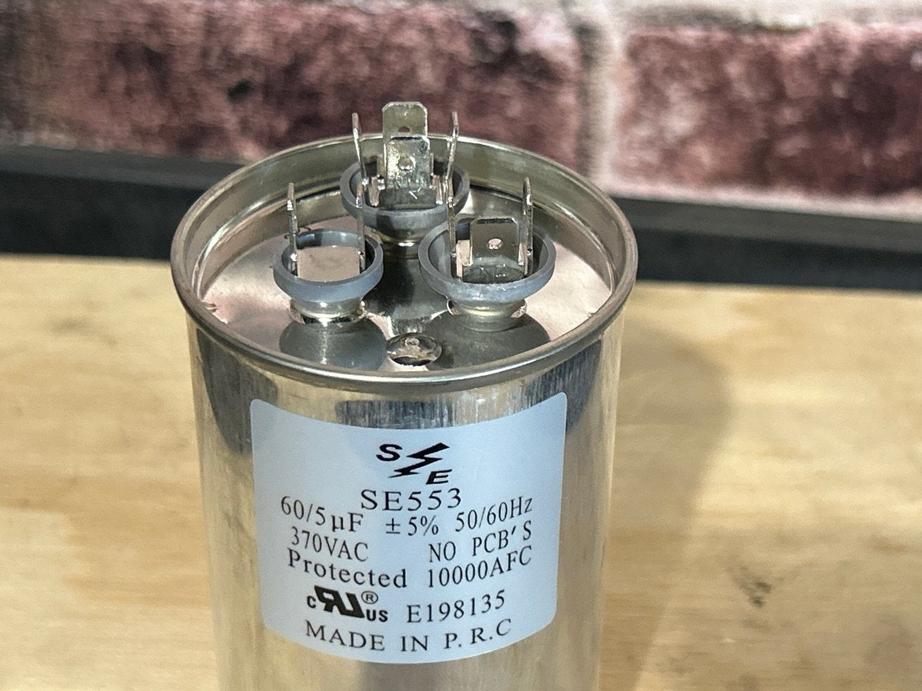 370 Vac, 60+5MFD 50/60 Hz, Round Capacitor