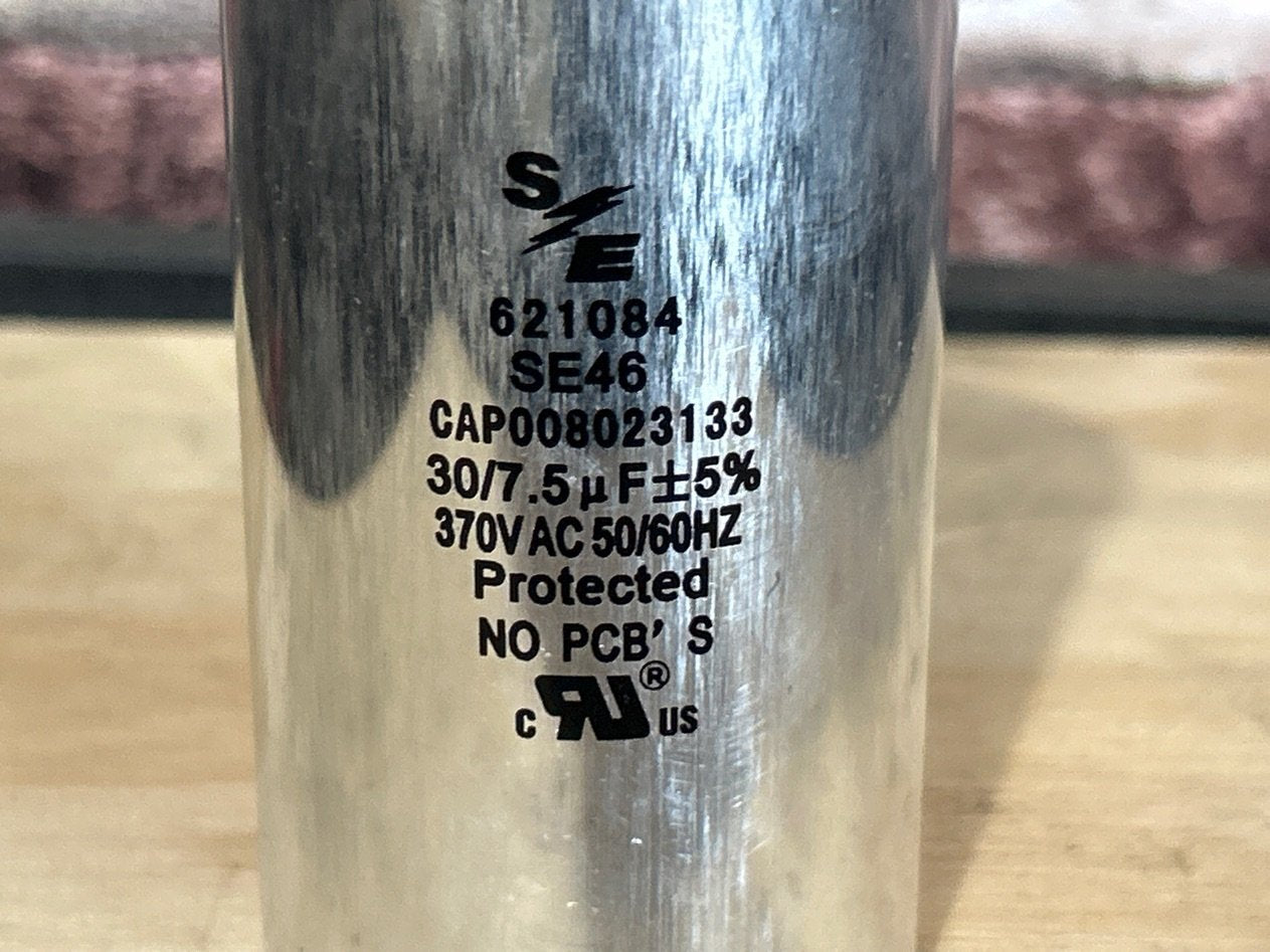 370 Vac, 30+7.5MFD 50/60 Hz, Round Capacitor
