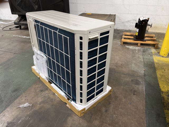 2.5 Ton Inverter Split-System Communicating Heat Pump 208-230/60/1 R410A 17.5 SEER2