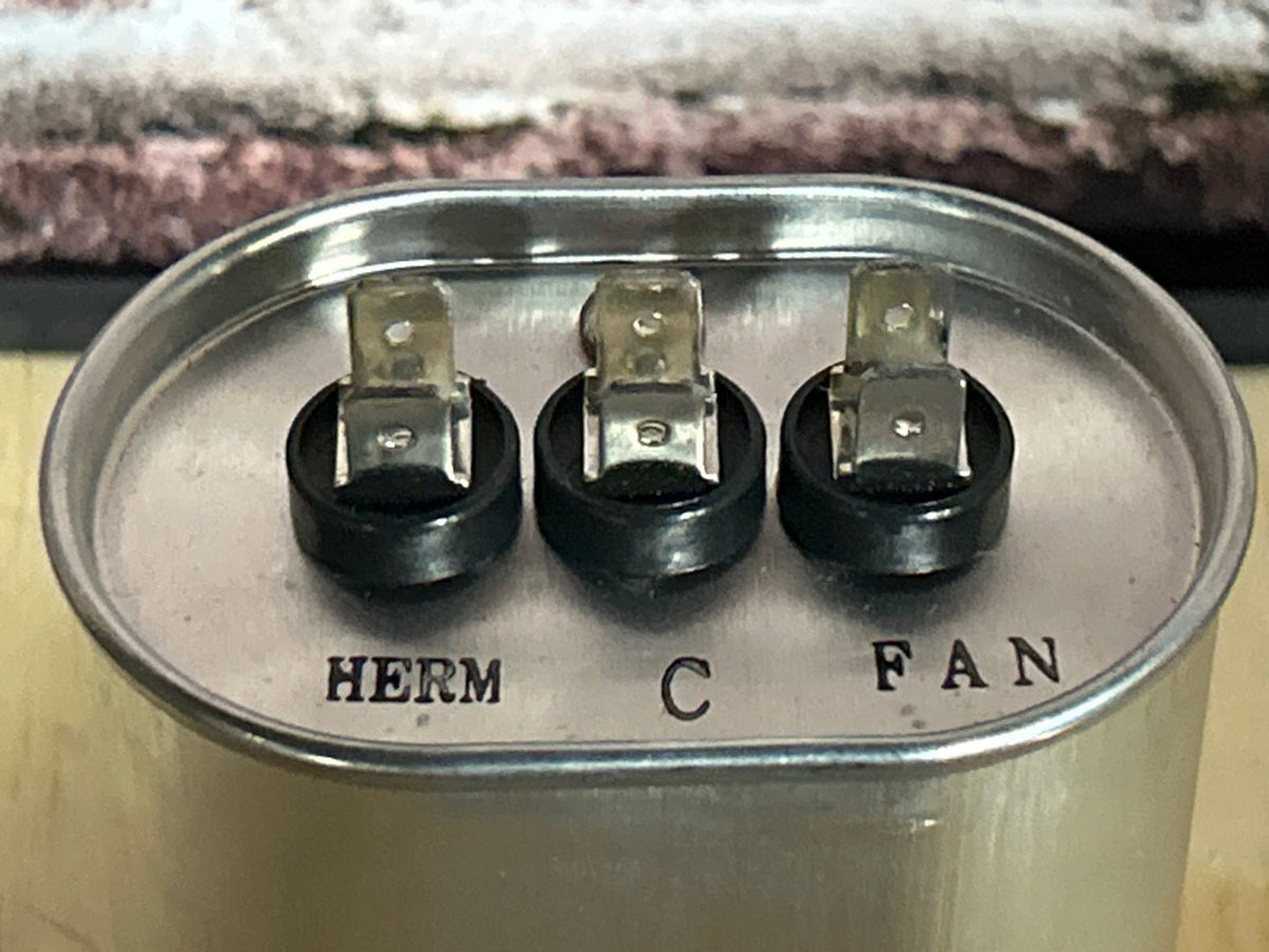370 VAC, 35+10MFD 50/60 Hz, Oval Capacitor
