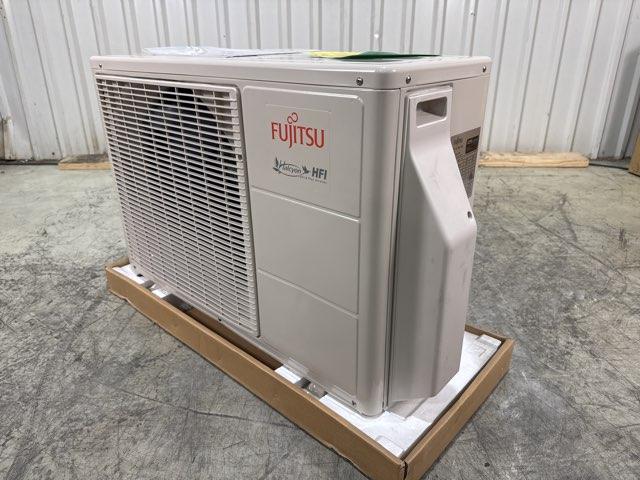 12,000 BTU Single-Zone Outdoor Inverter Heat Pump Mini Split Unit, 22 SEER 208-230/60/1 R-410A