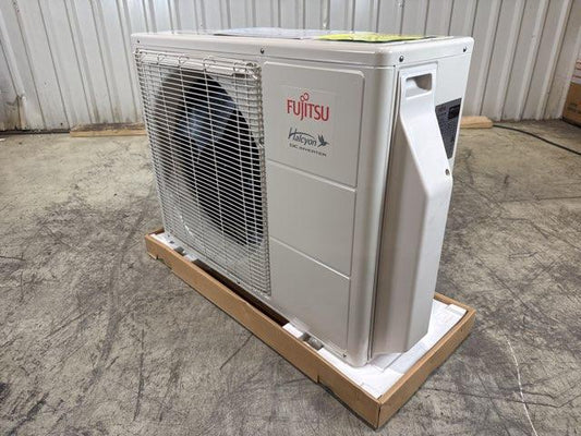 12,000 BTU Single-Zone Outdoor Inverter Heat Pump Mini Split Unit, 29.3 SEER 208-230/60/1 R-410A