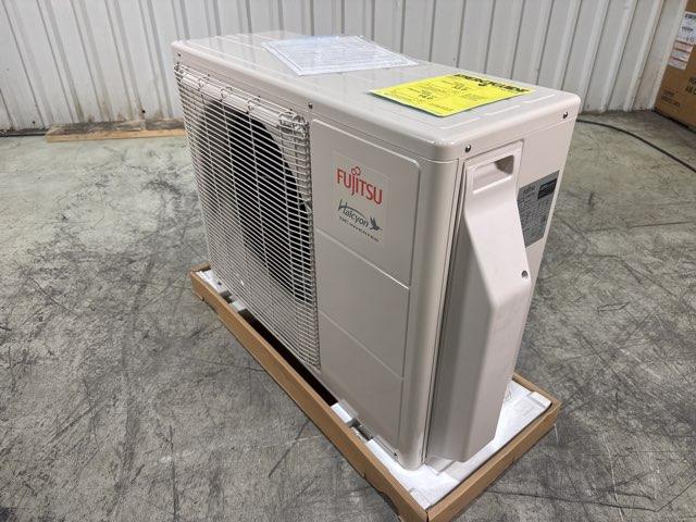 9,000 BTU Single-Zone Outdoor Inverter Heat Pump Mini Split Unit, 33 SEER 208-230/60/1 R-410A