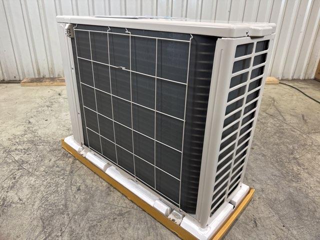 18,000 BTU Single-Zone Outdoor Inverter Heat Pump Mini Split Unit, 26.3 SEER2 208-230/60/1 R-32