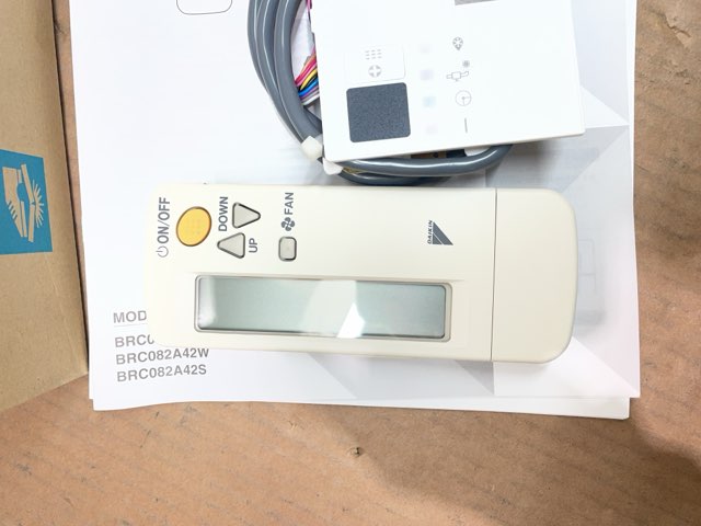 Wireless Remote Controller, White