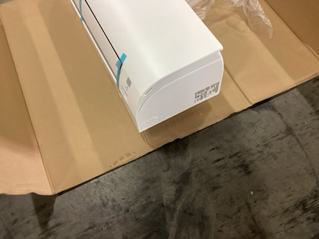 9,000 BTU Single-Zone Indoor Inverter Heat Pump Mini Split Unit, 19.5 SEER 208-230/60/1 R-410A