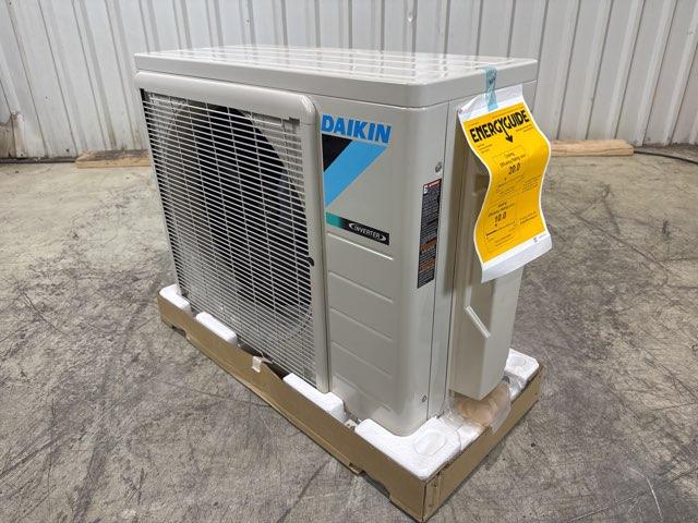 12,000 BTU Single-Zone Outdoor Inverter Heat Pump Mini Split Unit, 20 SEER2 208-230/60/1 R-410A