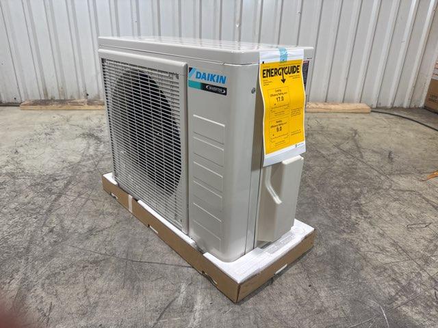 12,000 BTU Single-Zone Outdoor Inverter Heat Pump Mini Split Unit, 17 SEER 208-230/60/1 R-410A