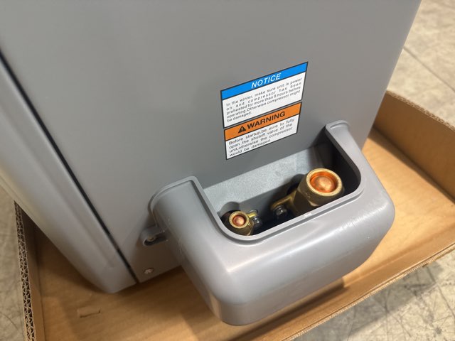 60,000 BTU Single-Zone Outdoor Inverter Heat Pump Mini Split Unit, 15.2 SEER2 208-230/60/1 R-410A