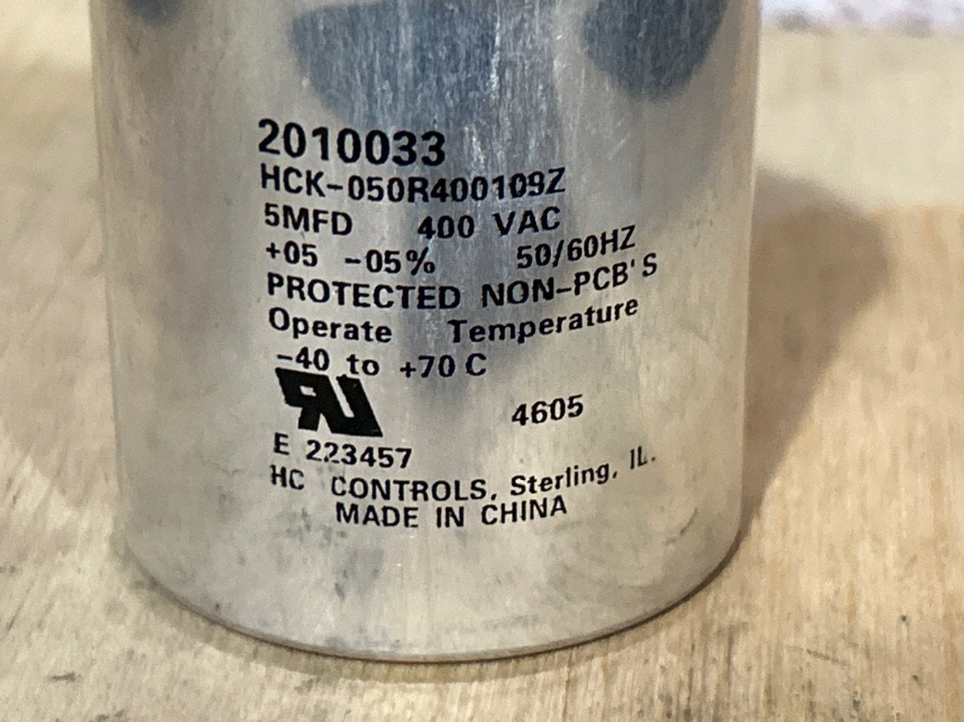 400 Vac, 5MFD 50/60 Hz, Round Capacitor