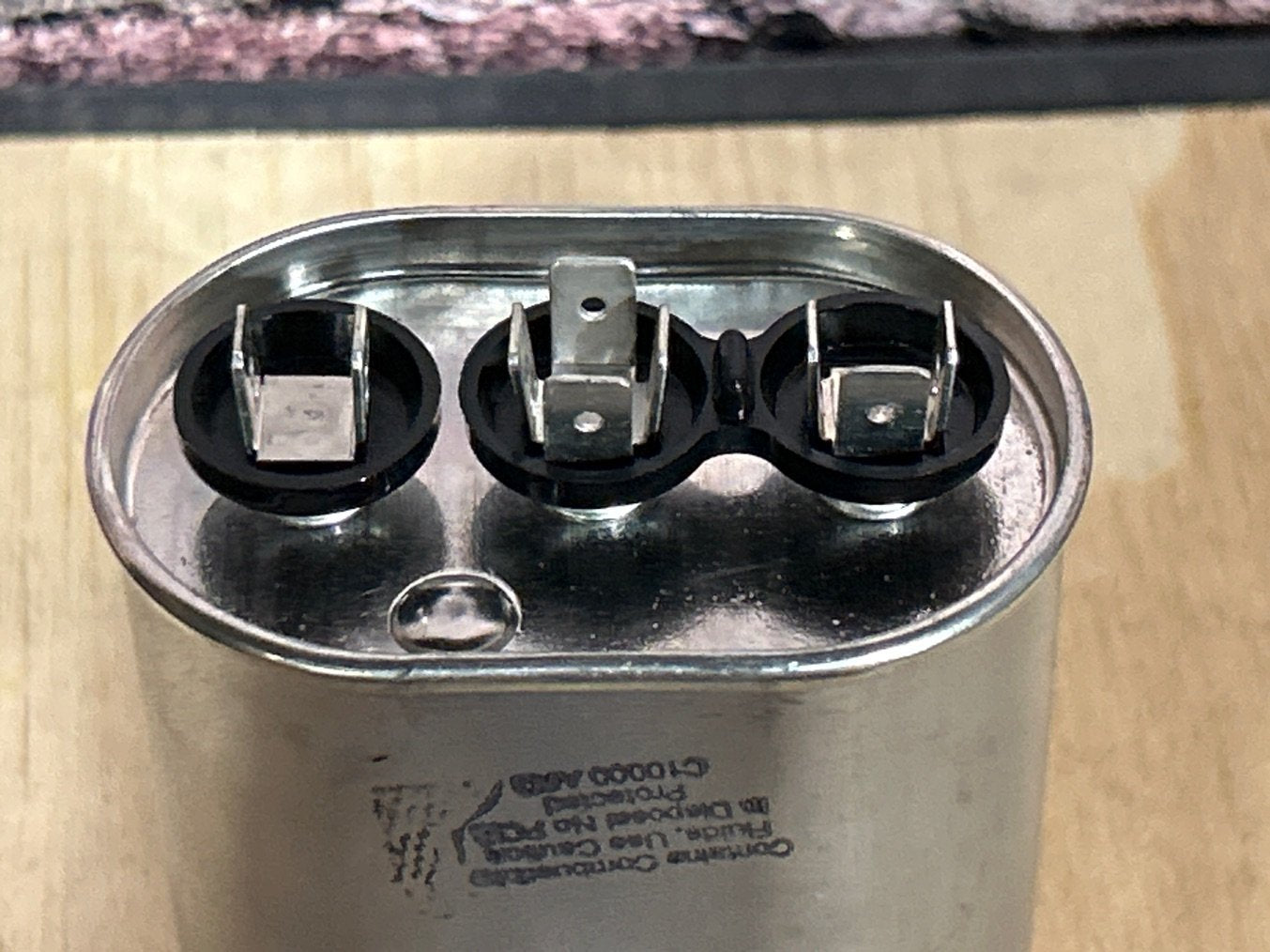 370 Vac, 35+4MFD 50/60 Hz, Oval Capacitor