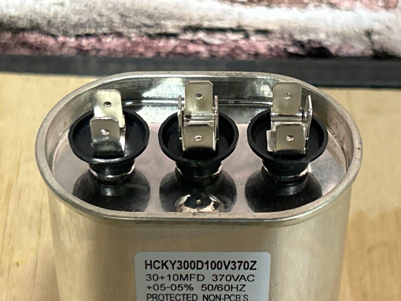 370 Vac, 30+10MFD 50/60 Hz, Oval Capacitor