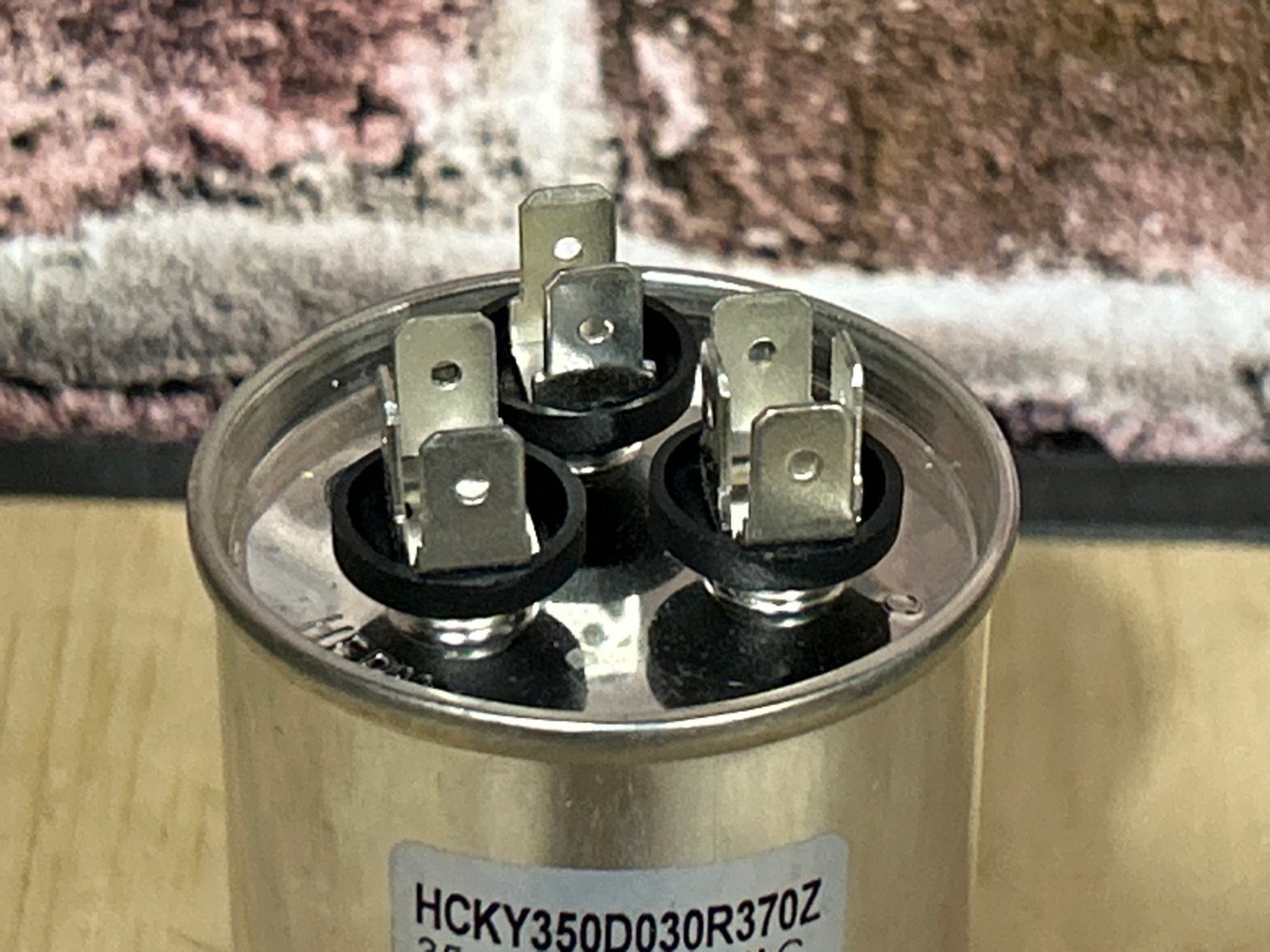 370 Vac, 35+3MFD 50/60 Hz, Round Capacitor