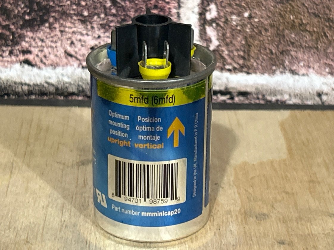 370/440 Vac, 12.5MFD 50/60 Hz, Round Capacitor