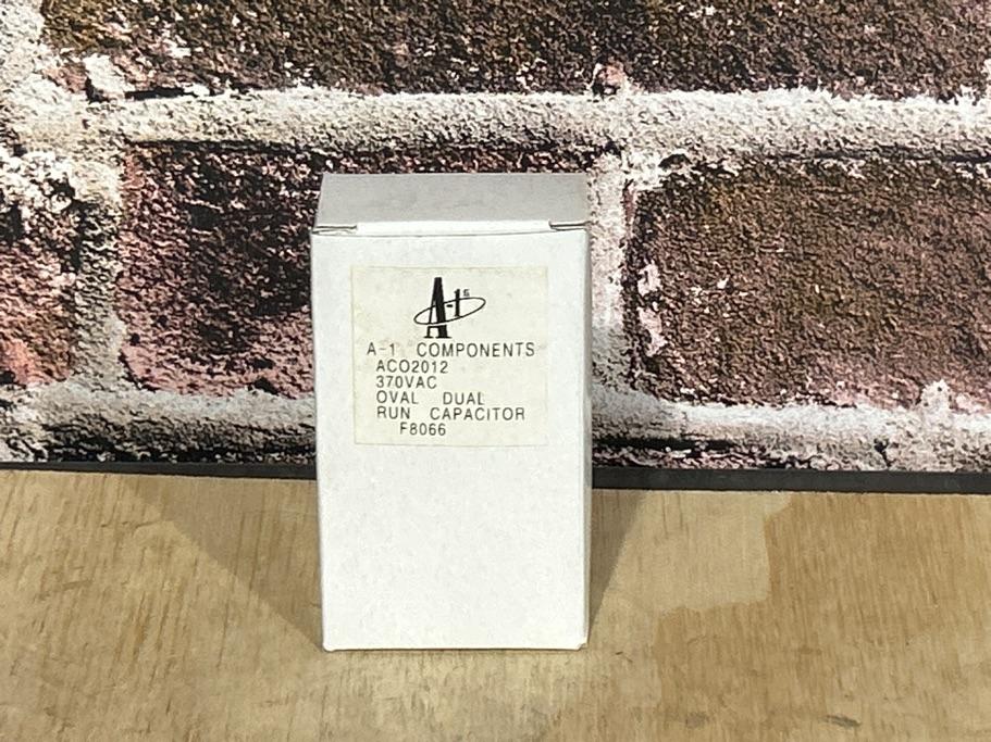 370 Vac, 17.5MFD 50/60 Hz, Oval Capacitor