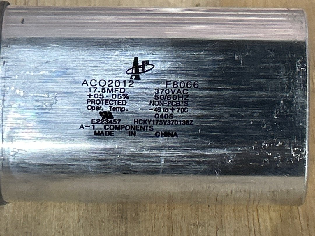 370 Vac, 17.5MFD 50/60 Hz, Oval Capacitor
