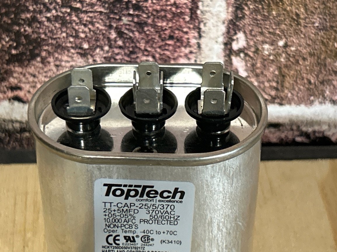 370 Vac, 25+5MFD 50/60 Hz, Oval Capacitor