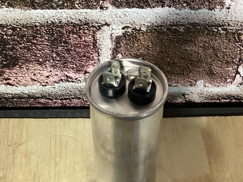 370 Vac, 30MFD 50/60 Hz, Round Capacitor