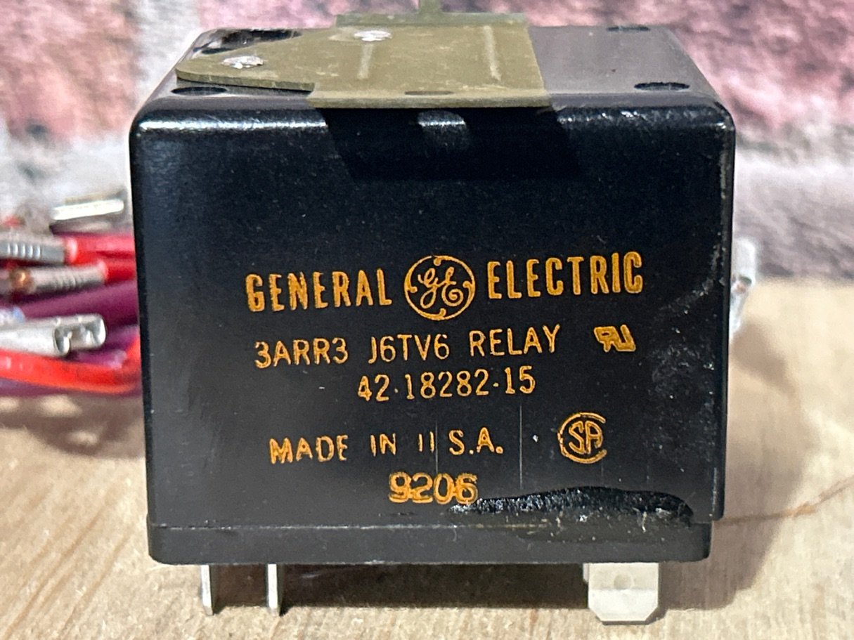 330 Vac, 189-227MFD 50/60 Hz, Round Capacitor