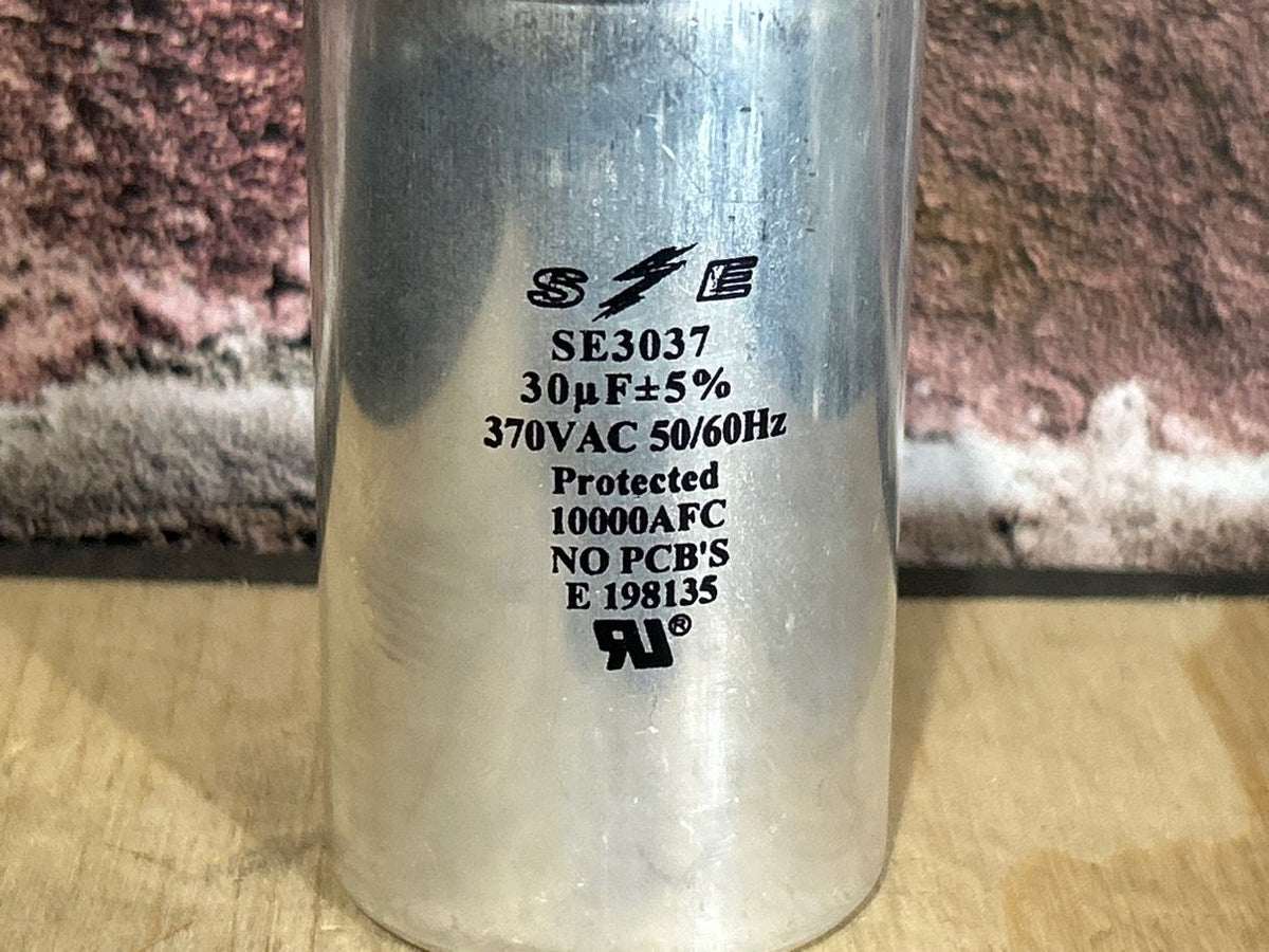 370 Vac, 30MFD 50/60 Hz, Round Capacitor
