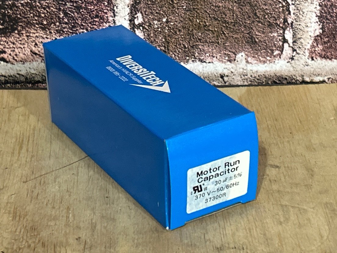 370 Vac, 30MFD 50/60 Hz, Round Capacitor
