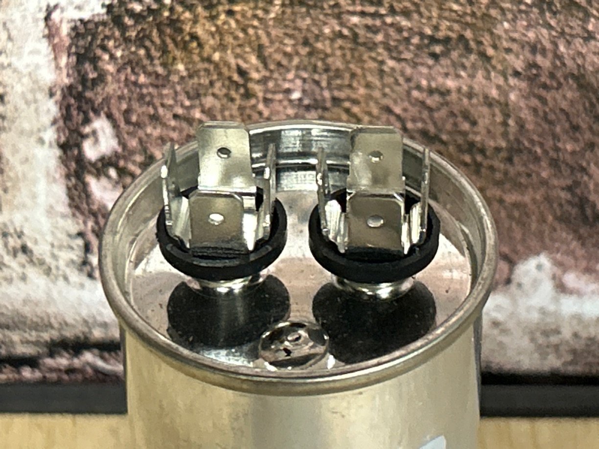 370 Vac, 30MFD 50/60 Hz, Round Capacitor